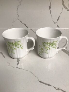 Duchess Fine Bone China White Mugs with Green Leaf Pattern - Set of 2